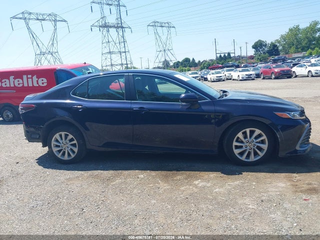 Auction sale of the 2021 Toyota Camry Le, vin: 4T1C11AK5MU488288, lot number: 45675781