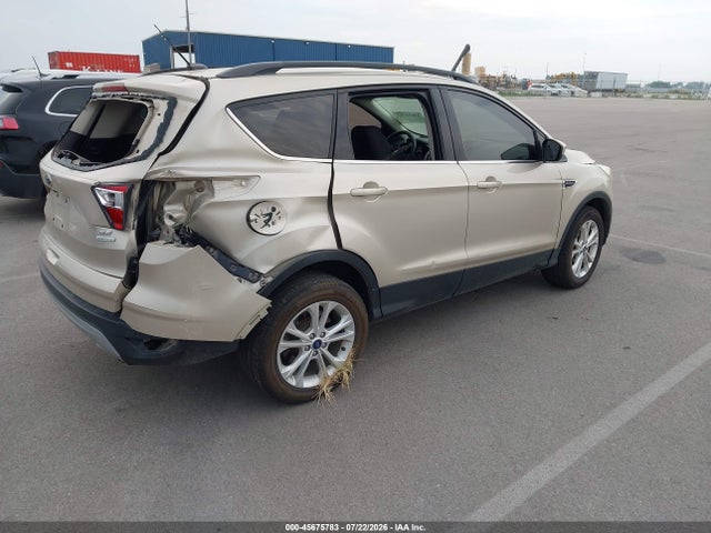 Ford ESCAPE SE 2017 1FMCU0GD9HUB80296 Image 4