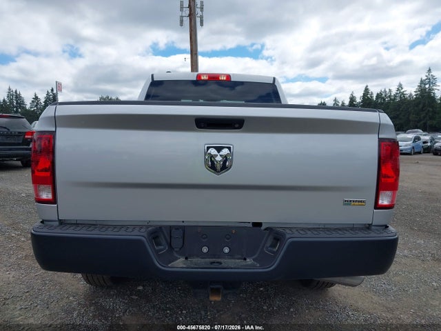 1C6RR6FGXJS322260 RAM 1500 Tradesman 4x2 6&#039;4 Box