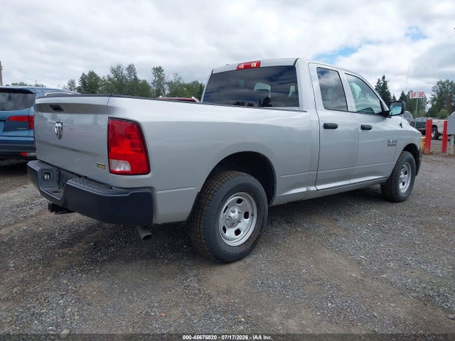 1C6RR6FGXJS322260 RAM 1500 Tradesman 4x2 6&#039;4 Box