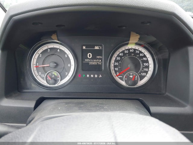 1C6RR6FGXJS322260 RAM 1500 Tradesman 4x2 6&#039;4 Box