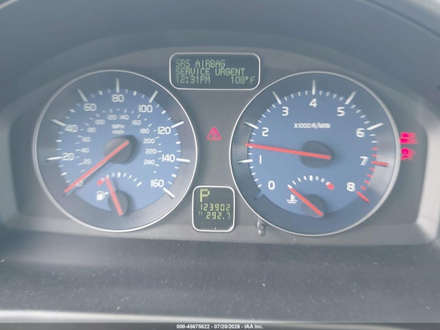 45675822 :رقم المزاد ، YV1672MK8D2311726 vin ، 2013 Volvo C30 T5 R-design مزاد بيع