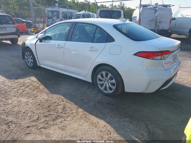 45675833 :رقم المزاد ، 5YFEPMAE9NP299942 vin ، 2022 Toyota Corolla Le مزاد بيع
