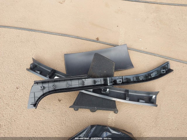 45675842 :رقم المزاد ، 5YJYGDEE8MF075109 vin ، 2021 Tesla Model Y Long Range Dual Motor All-wheel Drive مزاد بيع