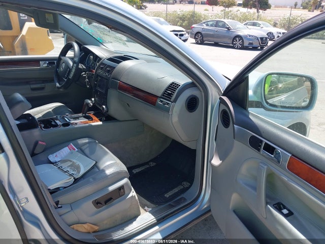 2004 Volkswagen Touareg V8 მანქანა იყიდება აუქციონზე, vin: WVGCM77L84D072715, აუქციონის ნომერი: 45675883