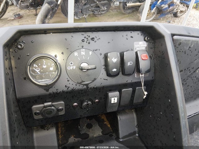 Tracker Golf Cart 2023 A8BLNADDPP8029420 Image 7