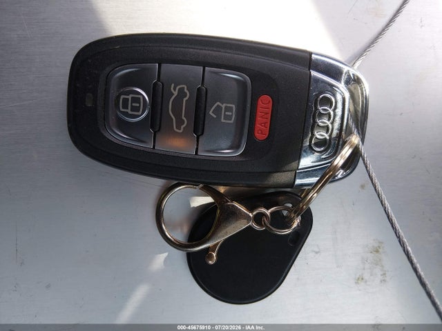45675910 :رقم المزاد ، WAUFFAFL3EN045005 vin ، 2014 Audi A4 2.0t Premium مزاد بيع