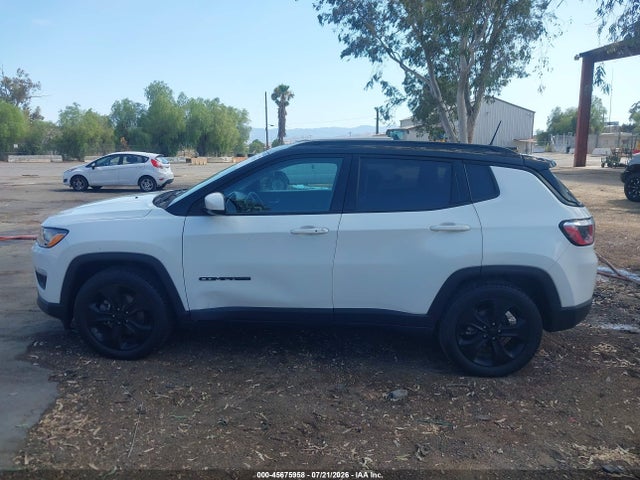 3C4NJCBB5KT743715 Jeep Compass Altitude Fwd
