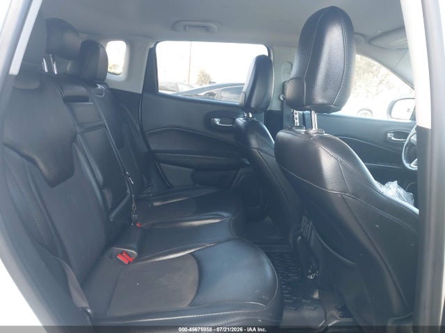 3C4NJCBB5KT743715 Jeep Compass Altitude Fwd