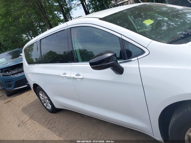 Продаж на аукціоні авто 2024 Chrysler Pacifica Touring L, vin: 2C4RC1BG9RR106237, номер лоту: 45676028