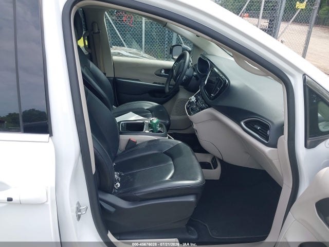 Продаж на аукціоні авто 2024 Chrysler Pacifica Touring L, vin: 2C4RC1BG9RR106237, номер лоту: 45676028