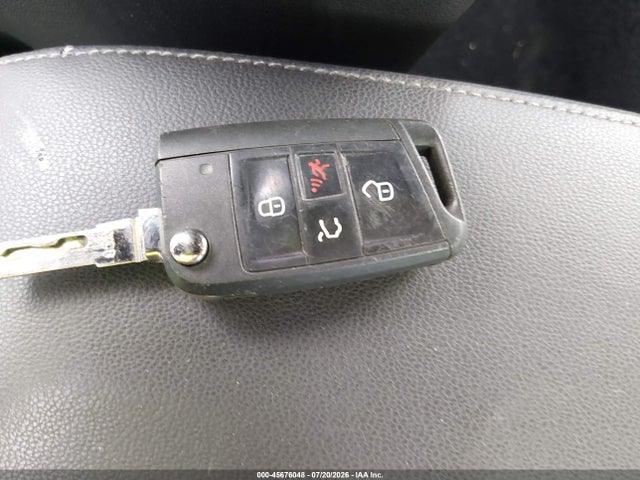 2015 Volkswagen Golf Tsi S 2-door მანქანა იყიდება აუქციონზე, vin: 3VW917AU5FM057733, აუქციონის ნომერი: 45676048
