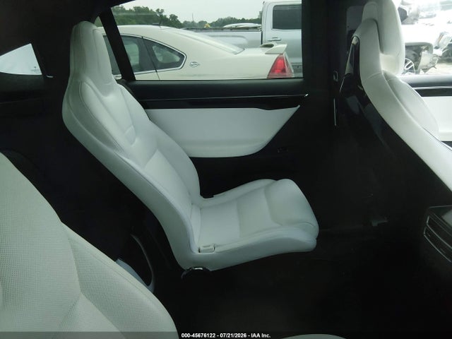 Tesla Model X 60d/70d/75d/90d/p100d 2016 5YJXCBE22GF020242 Image 8