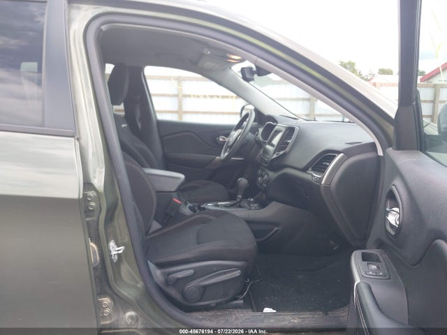 45676194 :رقم المزاد ، 1C4PJMCB1MD202599 vin ، 2021 Jeep Cherokee Latitude 4x4 مزاد بيع