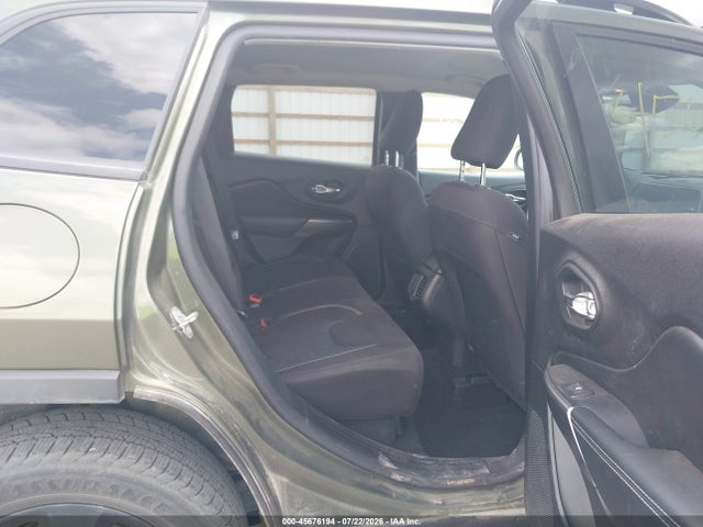 45676194 :رقم المزاد ، 1C4PJMCB1MD202599 vin ، 2021 Jeep Cherokee Latitude 4x4 مزاد بيع