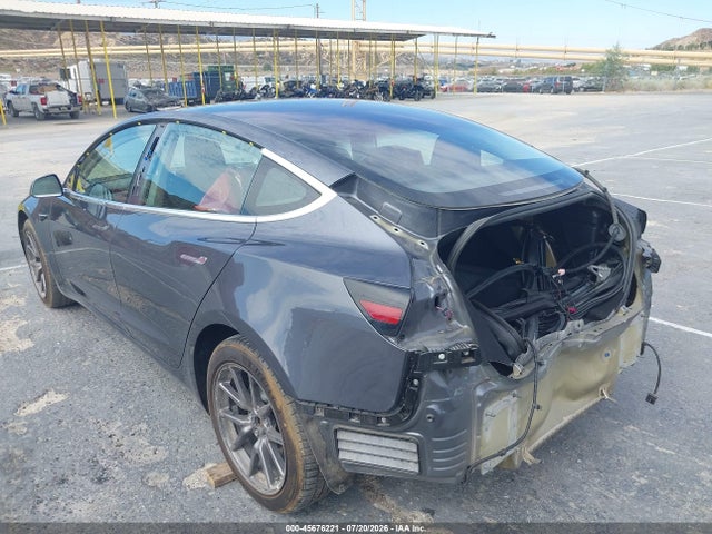 Tesla Model 3 Long Range/mid Range 2018 5YJ3E1EA2JF158459 Image 21