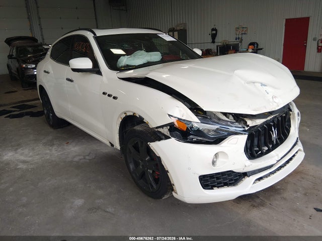 Продажа на аукционе авто 2018 Maserati Levante Gransport, vin: ZN661XUS2JX259608, номер лота: 45676262