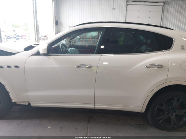 Продаж на аукціоні авто 2018 Maserati Levante Gransport, vin: ZN661XUS2JX259608, номер лоту: 45676262