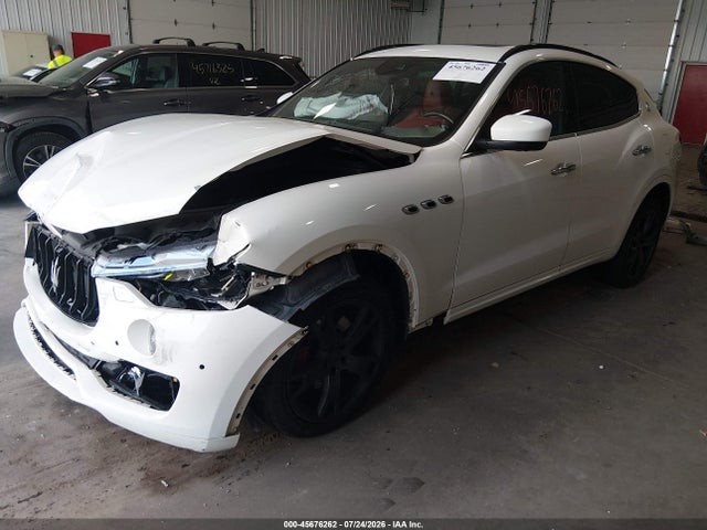 Продаж на аукціоні авто 2018 Maserati Levante Gransport, vin: ZN661XUS2JX259608, номер лоту: 45676262
