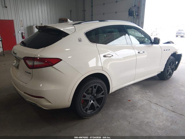Продаж на аукціоні авто 2018 Maserati Levante Gransport, vin: ZN661XUS2JX259608, номер лоту: 45676262