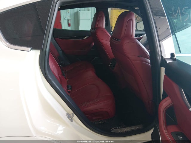 Продаж на аукціоні авто 2018 Maserati Levante Gransport, vin: ZN661XUS2JX259608, номер лоту: 45676262