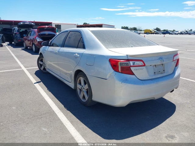 4T1BF1FK3EU854949 Toyota CAMRY SE
