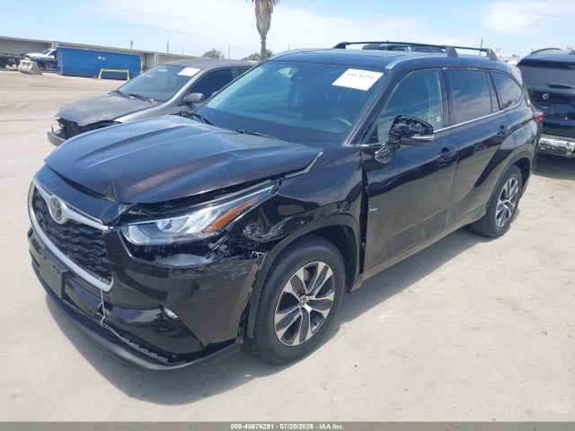 Toyota Highlander Xle 2020 5TDHZRAH8LS007653 Image 2