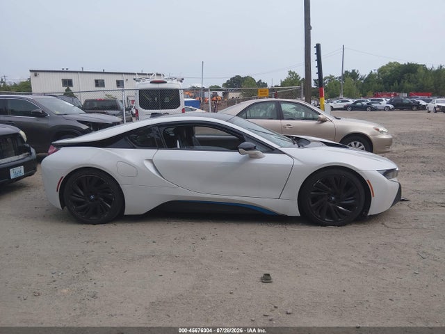 45676304 :رقم المزاد ، WBY2Z2C50GV674789 vin ، 2016 Bmw I8 مزاد بيع