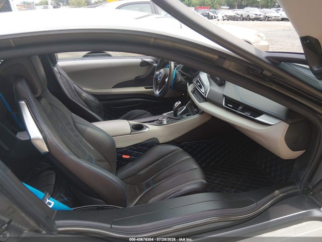45676304 :رقم المزاد ، WBY2Z2C50GV674789 vin ، 2016 Bmw I8 مزاد بيع
