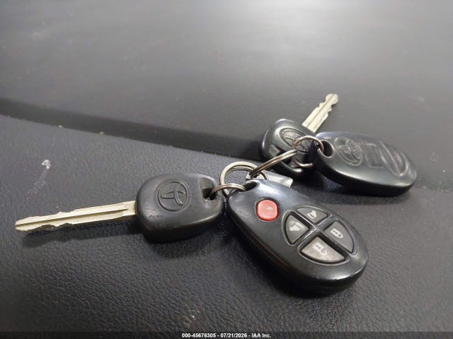 2017 Toyota Sienna Le 7 Passenger მანქანა იყიდება აუქციონზე, vin: 5TDJZ3DC2HS166142, აუქციონის ნომერი: 45676305