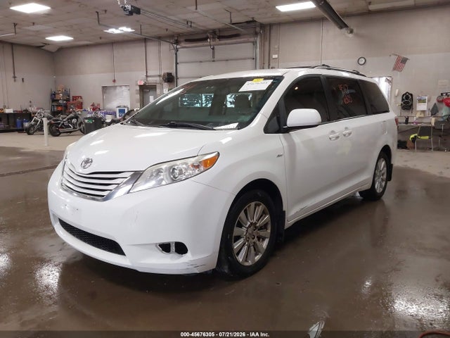 2017 Toyota Sienna Le 7 Passenger მანქანა იყიდება აუქციონზე, vin: 5TDJZ3DC2HS166142, აუქციონის ნომერი: 45676305