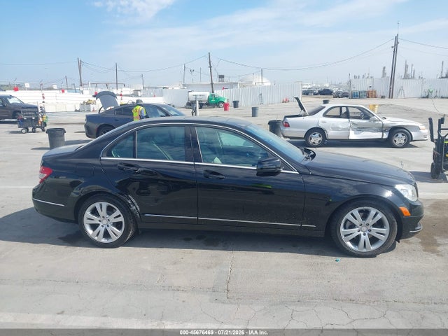 45676469 :رقم المزاد ، WDDGF5EB7BR151863 vin ، 2011 Mercedes-benz C 300 Luxury مزاد بيع