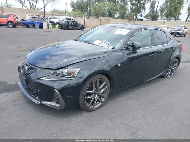 Lexus IS 300 2019 JTHBA1D29K5094228 Image 2