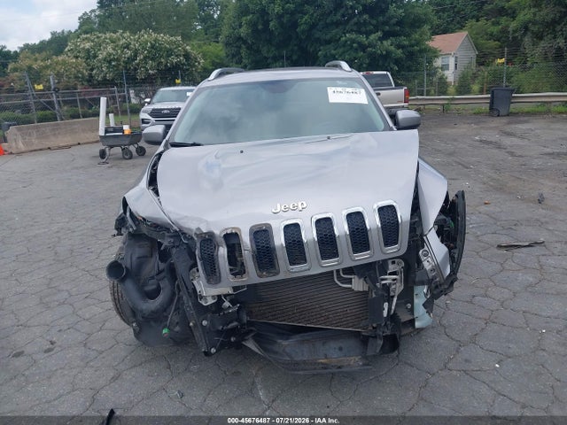 Продажа на аукционе авто 2018 Jeep Cherokee Latitude Fwd, vin: 1C4PJLCX2JD560957, номер лота: 45676487