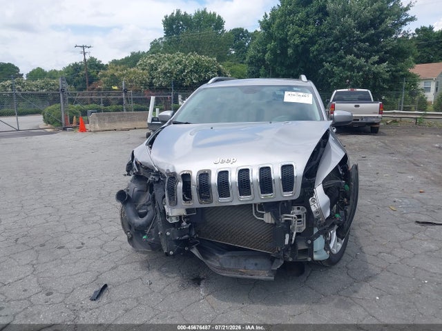Продажа на аукционе авто 2018 Jeep Cherokee Latitude Fwd, vin: 1C4PJLCX2JD560957, номер лота: 45676487