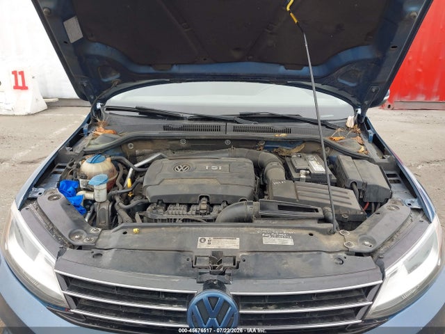 45676517 :رقم المزاد ، 3VWD17AJ7FM239109 vin ، 2015 Volkswagen Jetta 1.8t Se مزاد بيع