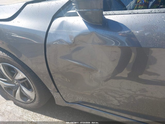 Honda Civic Lx 2019 2HGFC2F67KH584566 Image 17