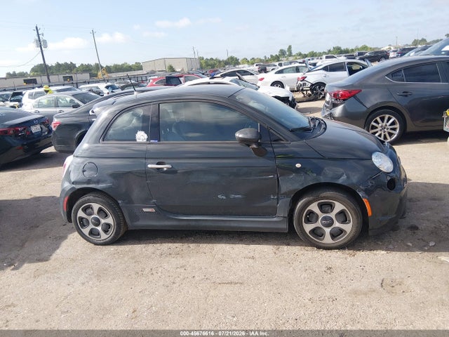 Fiat 500E BATTERY ELECTRIC 2017 3C3CFFGE0HT598335 Image 13