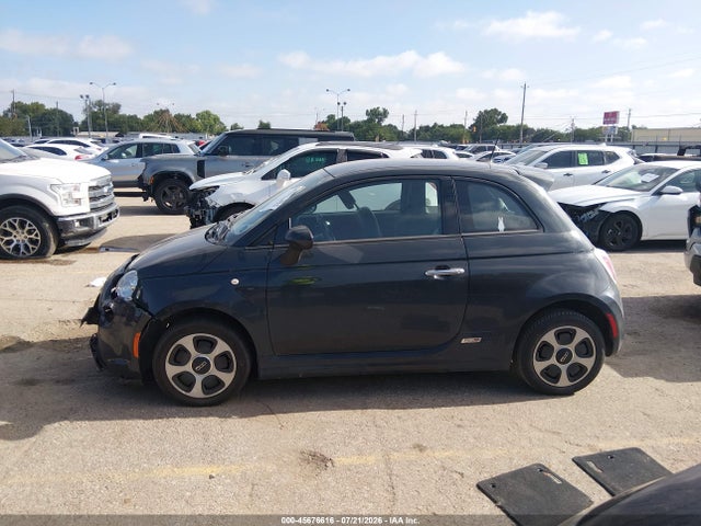 Fiat 500E BATTERY ELECTRIC 2017 3C3CFFGE0HT598335 Image 14