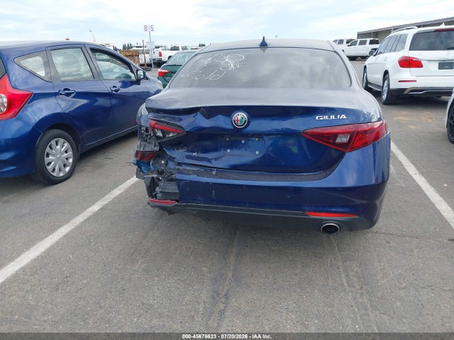 Alfa Romeo Giulia Ti Lusso Rwd 2018 ZARFAECN3J7589183 Image 16