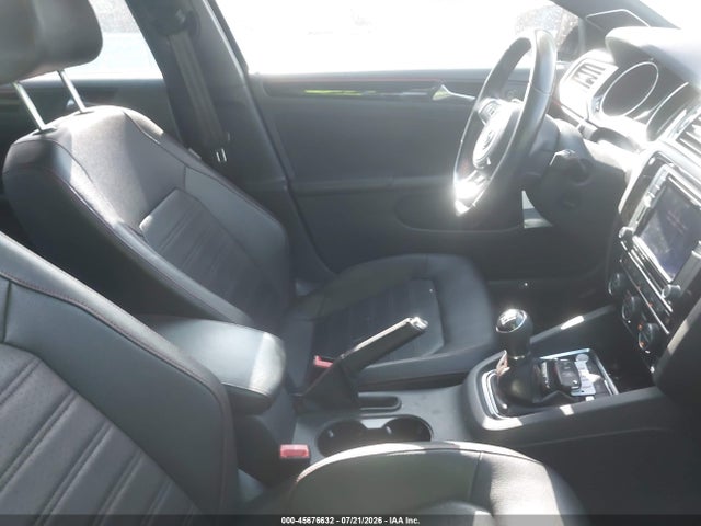 3VW5T7AJ1GM293893 Volkswagen Jetta 2.0t Gli Se