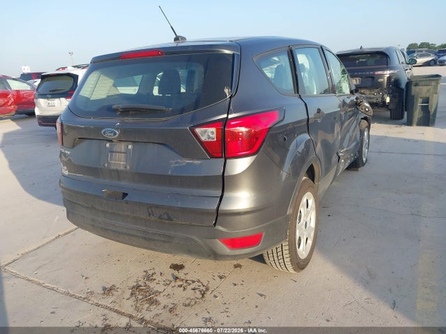 Ford ESCAPE S 2019 1FMCU0F73KUC02554 Image 4