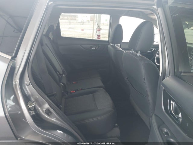KNMAT2MT9JP522839 Nissan ROGUE SV