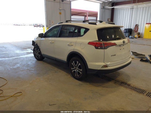 Toyota RAV4 LE 2017 JTMBFREV5HJ703339 Image 3