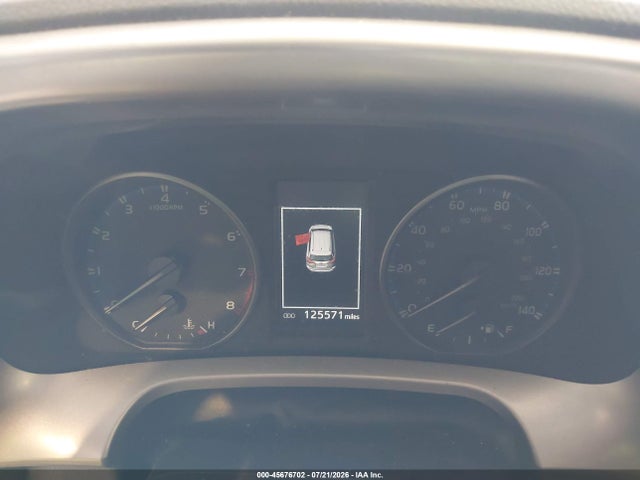 Toyota RAV4 LE 2017 JTMBFREV5HJ703339 Image 7