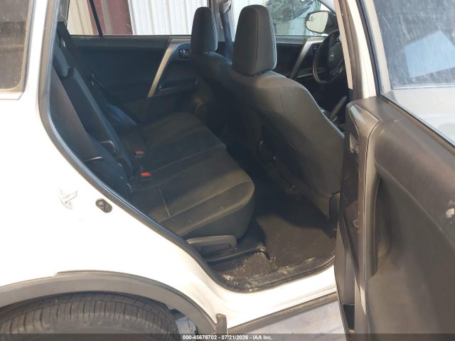 Toyota RAV4 LE 2017 JTMBFREV5HJ703339 Image 8