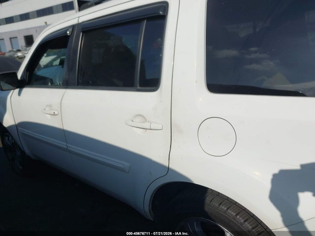 5FNYF4H39FB069884 Honda PILOT SE