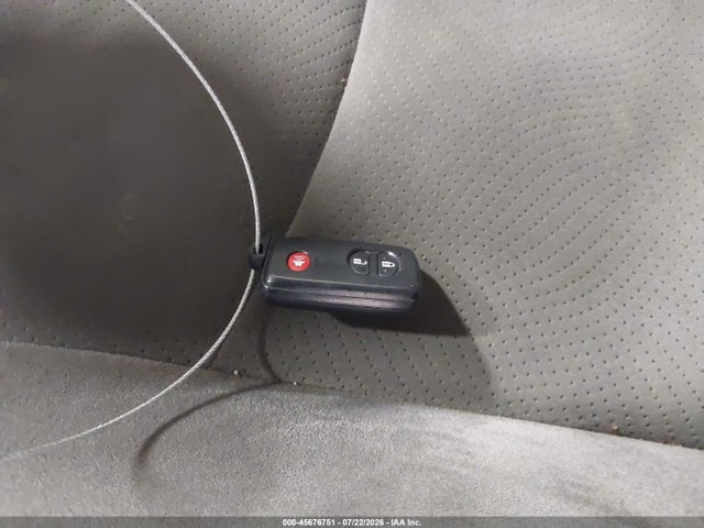 Продажа на аукционе авто 2013 Toyota Prius Two, vin: JTDKN3DU9D5647868, номер лота: 45676751