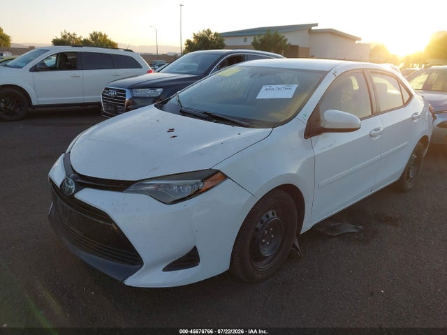 Toyota COROLLA LE 2019 2T1BURHE6KC187450 Image 2