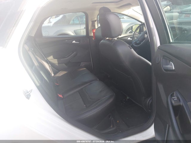 Ford Focus Titanium 2017 1FADP3N2XHL299411 Image 8